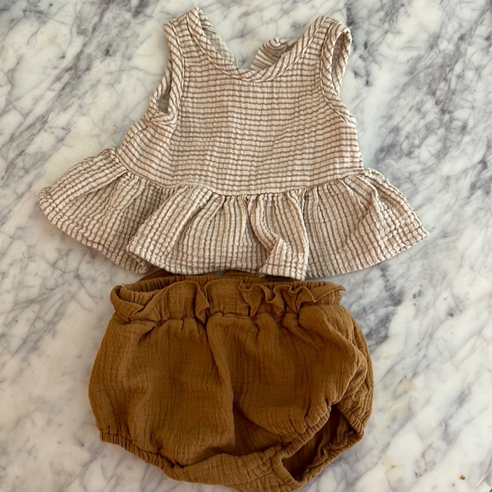 Quincy Mae 2 piece outfit